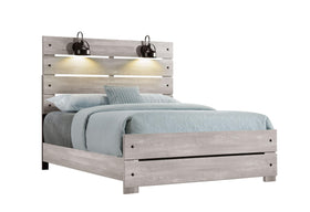 LINWOOD WHITE WASH QUEEN BED WITH LAMPS