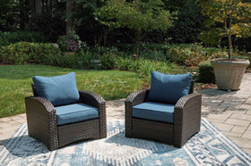 Windglow Outdoor Lounge Chair with Cushion